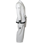 Adidas ITF Champion taekwondodräkt sedd från höger sida