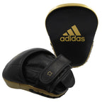 Svarta och guldfärgade Adidas Star Pro Speed fokusmittsar med flerskikts skumstoppning