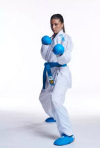 Vit Budo-Nord Premier League Competition WKF karatedräkt med strukturerad insida för ventilation