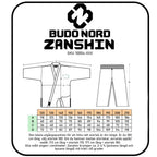 Budo-Nord Zanshin aikidodräkt i 60 % bomull och 40 % viskos, med något längre ärmar och ben