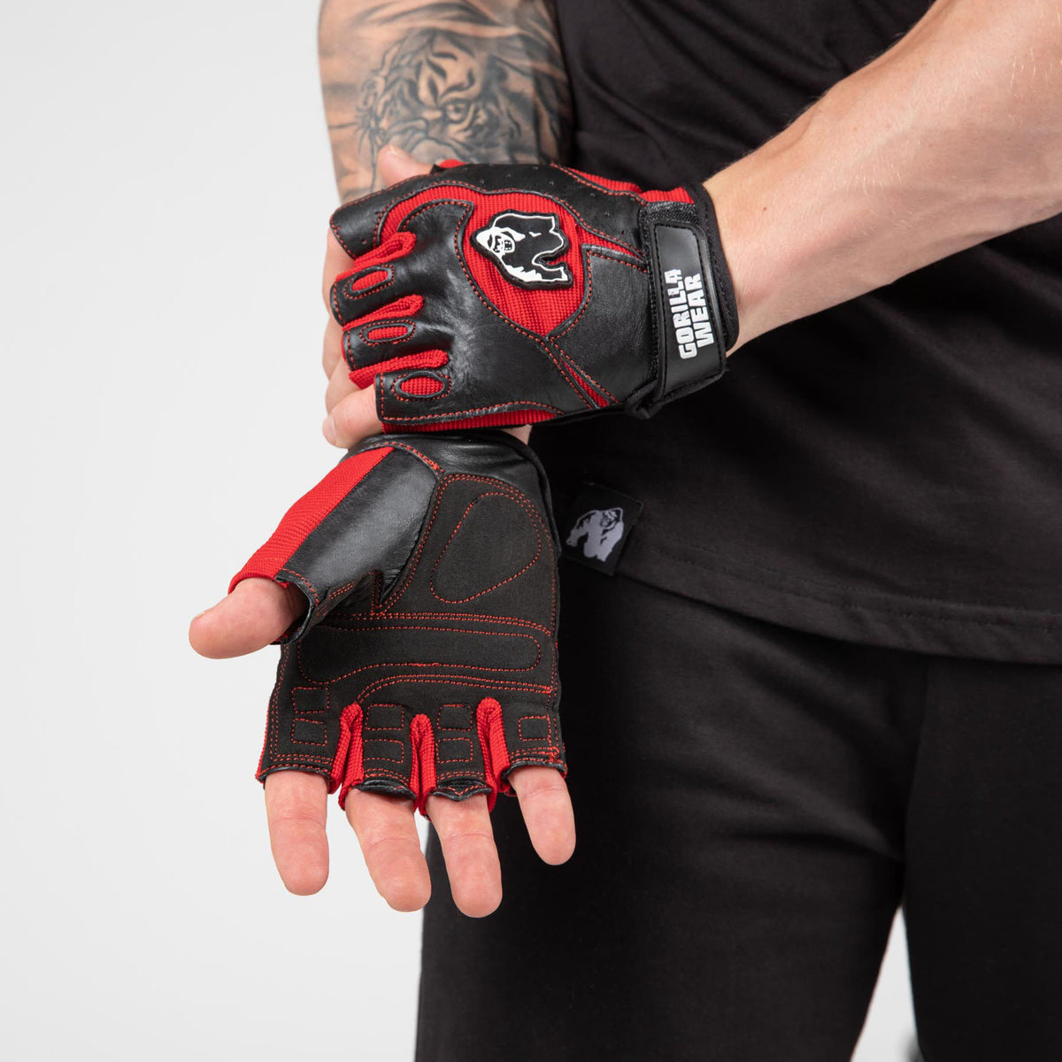 Gorilla Wear Mitchell Training Gloves - Svart/Röd