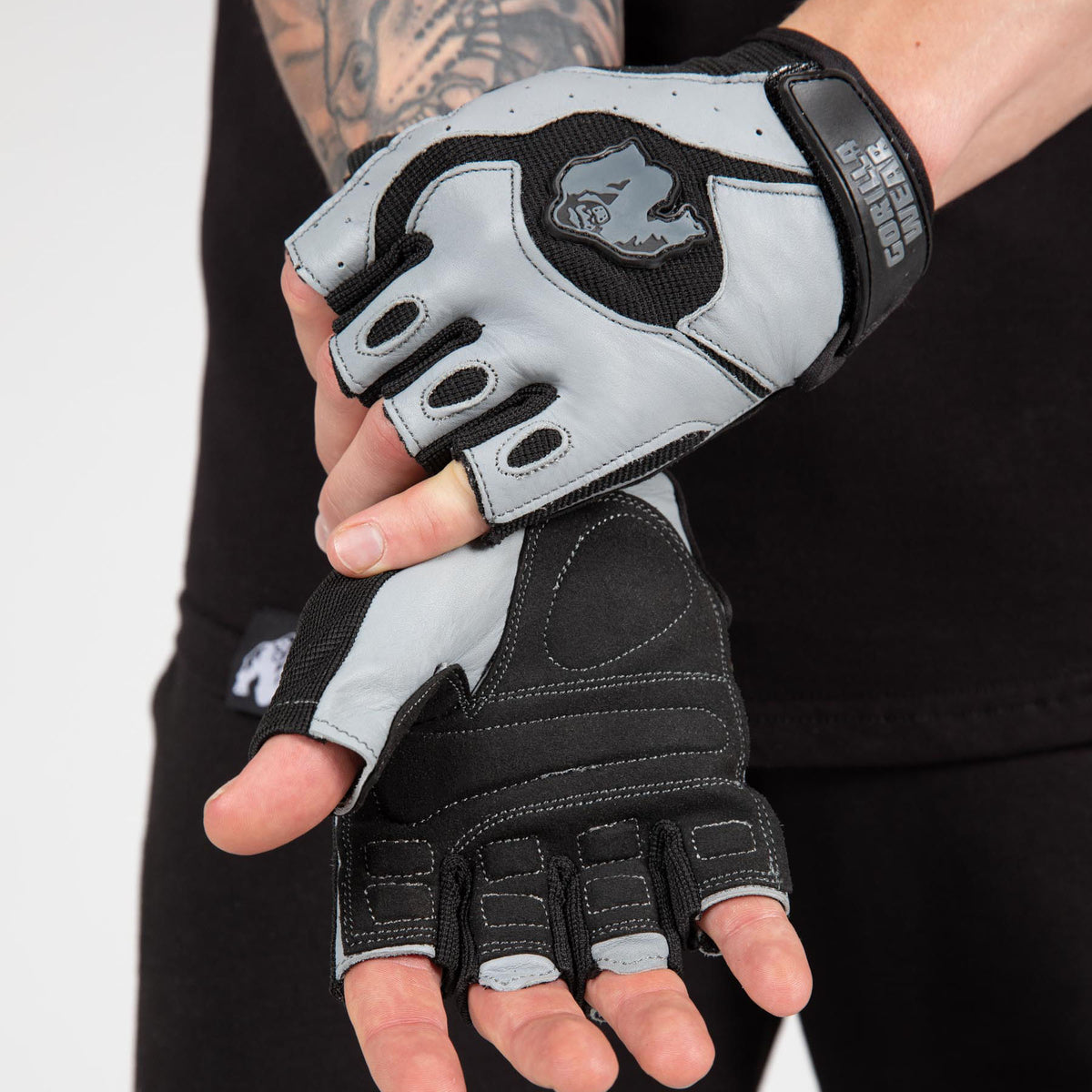 Gorilla Wear Mitchell Training Gloves - Svart/Grå