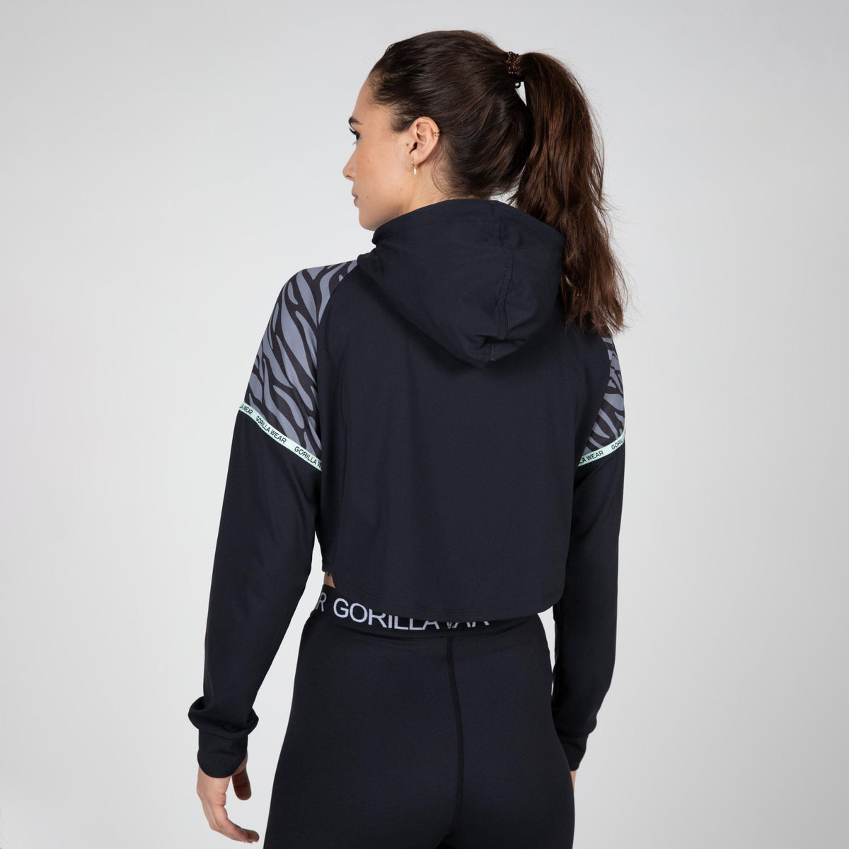 Gorilla Wear Zion Cropped Hoodie - Svart - Gorilla Wear | Kraft & Kontroll