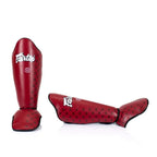 Röda Fairtex SP5 benskydd med dubbla lager högdensitetsskum och sömlös fotdel