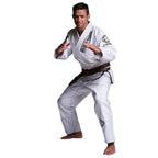 Vit Budo-Nord Aprendiz BJJ-dräkt sedd framifrån, med jacka i slitstark bomull/polyester-väv