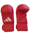 Adidas WKF knogskydd med gjuten EVA-stoppning över knogarna
