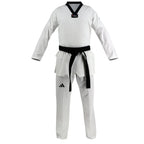 Vit Adidas Adi Fighter Pro WT taekwondodräkt med svarta Adidas-logotyper