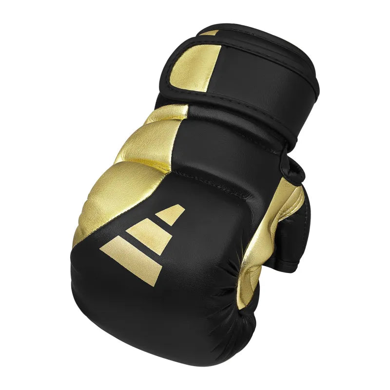 Svarta och guldfärgade Adidas Speed Tilt G450 MMA-handskar i mikrofiberläder med tjock EVA-stoppning