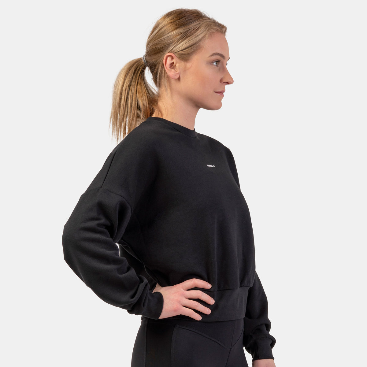 NEBBIA Loose Fit Sweatshirt "Feeling Good" - Svart - NEBBIA | Kraft & Kontroll