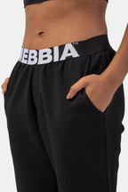 NEBBIA Iconic Mid-Waist Sweatpants - Svart - NEBBIA | Kraft & Kontroll