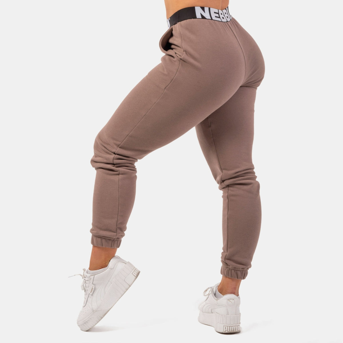 NEBBIA Iconic Mid-Waist Sweatpants - Brun - NEBBIA | Kraft & Kontroll