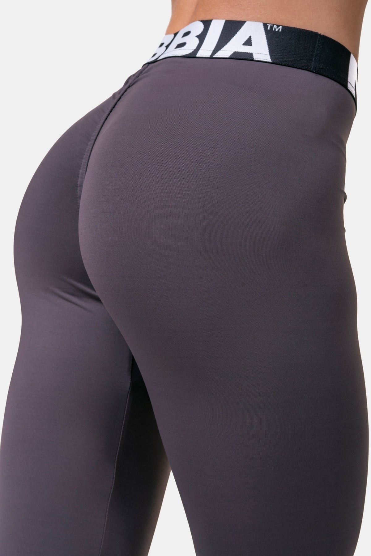 NEBBIA Squat HERO Scrunch Butt leggings - Marron - NEBBIA | Kraft & Kontroll
