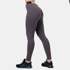 NEBBIA Squat HERO Scrunch Butt leggings - Marron - NEBBIA | Kraft & Kontroll