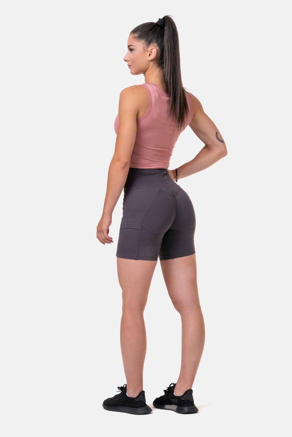 NEBBIA Fit Smart Biker Shorts - Marron - NEBBIA | Kraft & Kontroll