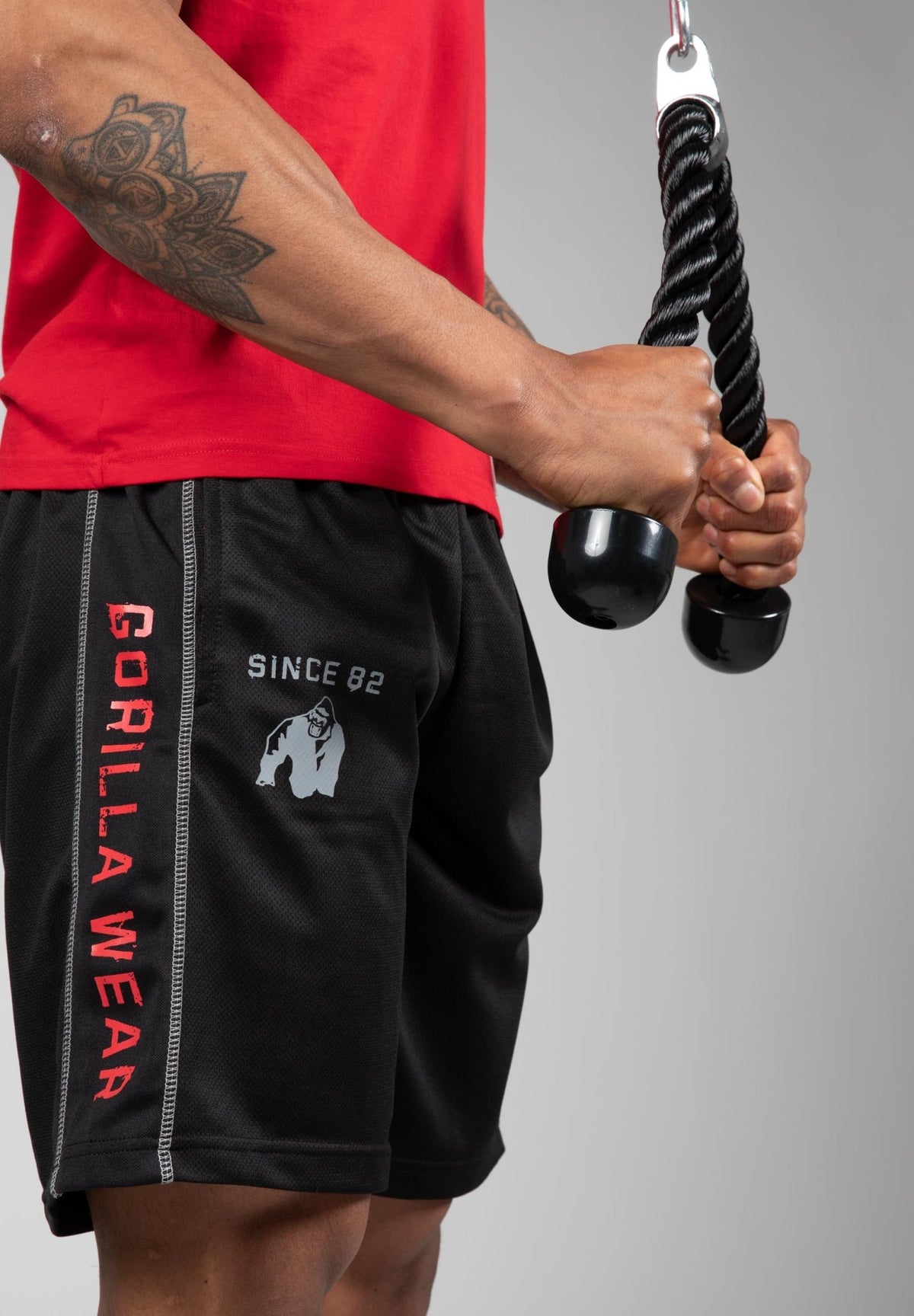Gorilla Wear Functional Mesh Shorts - Svart/Röd - Gorilla Wear | Kraft & Kontroll