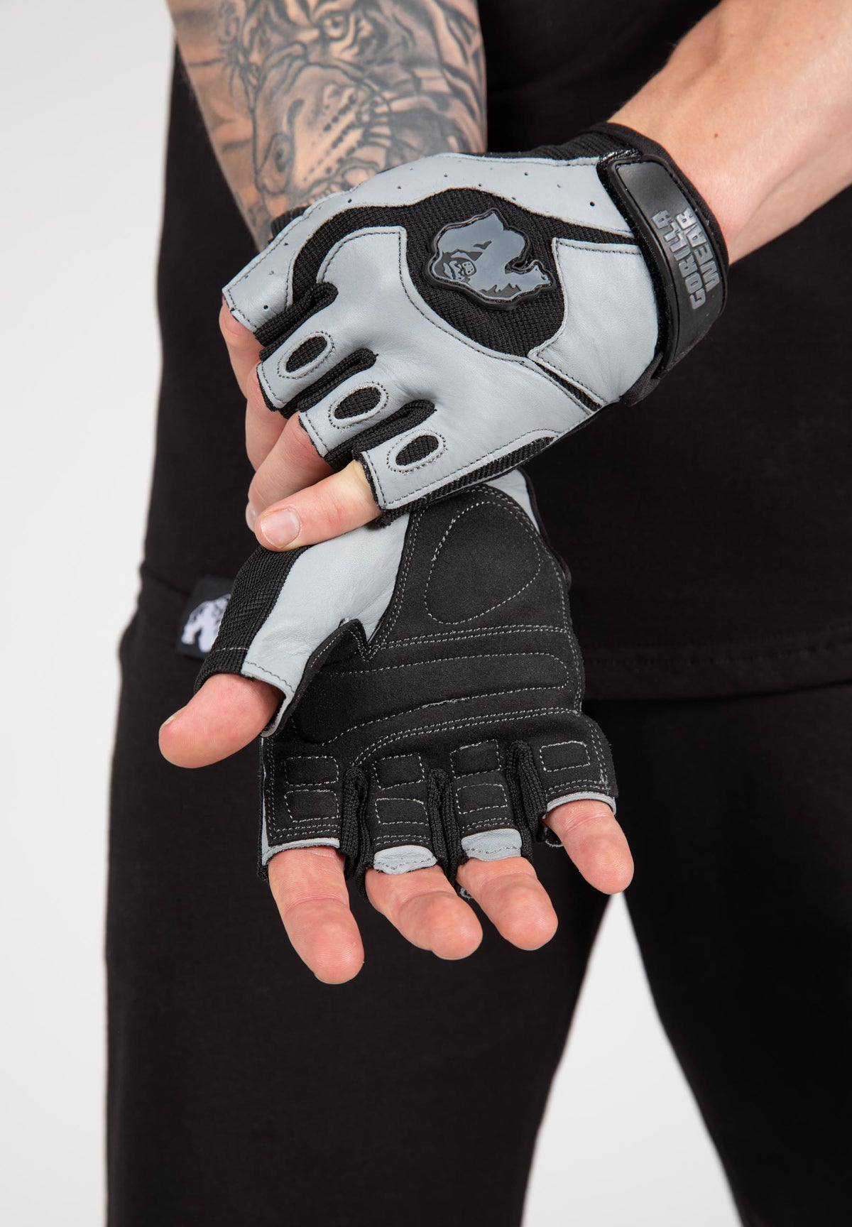 Gorilla Wear Mitchell Training Gloves - Svart/Grå