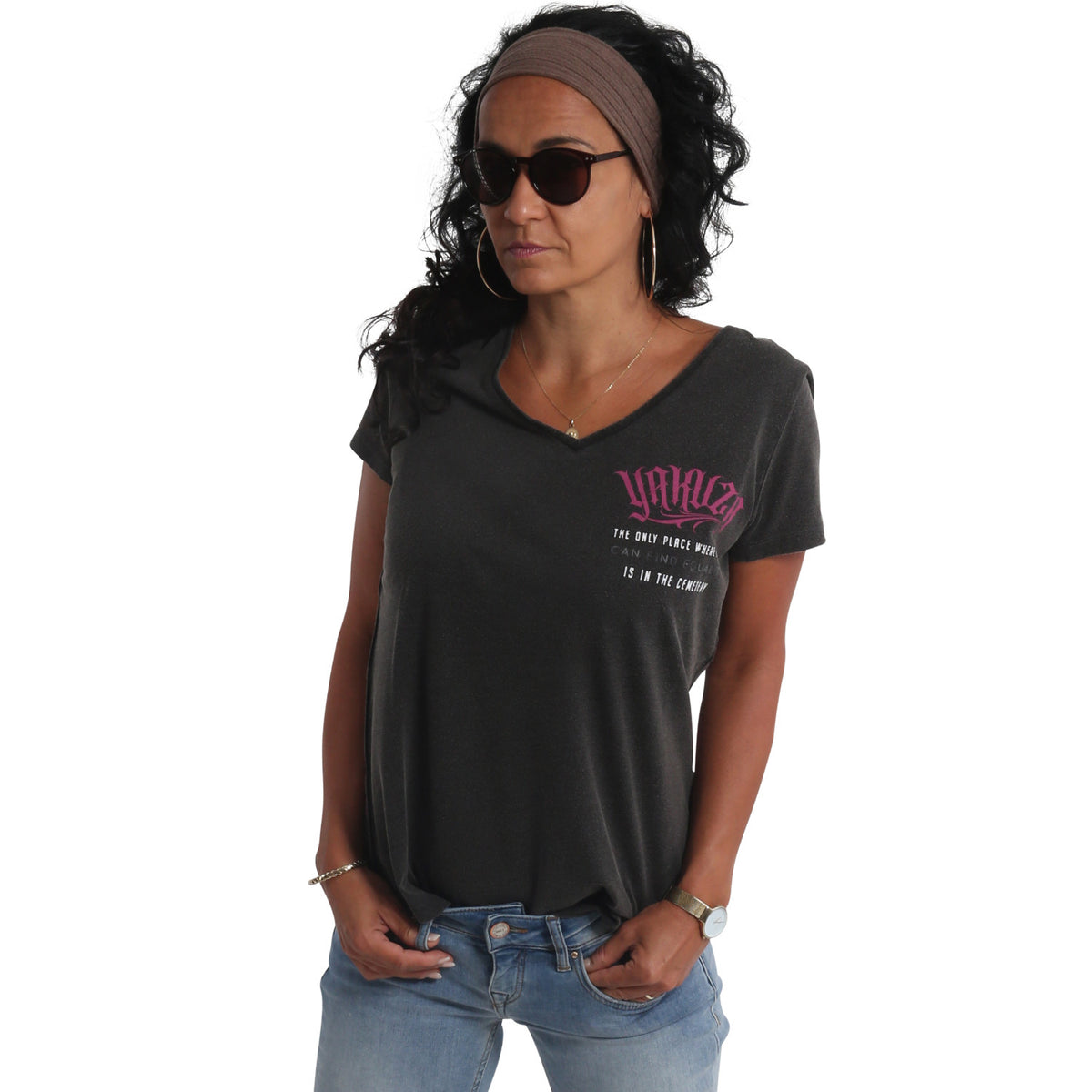 Yakuza Equality Dye V Neck T-Shirt - Svart - Yakuza | Kraft & Kontroll