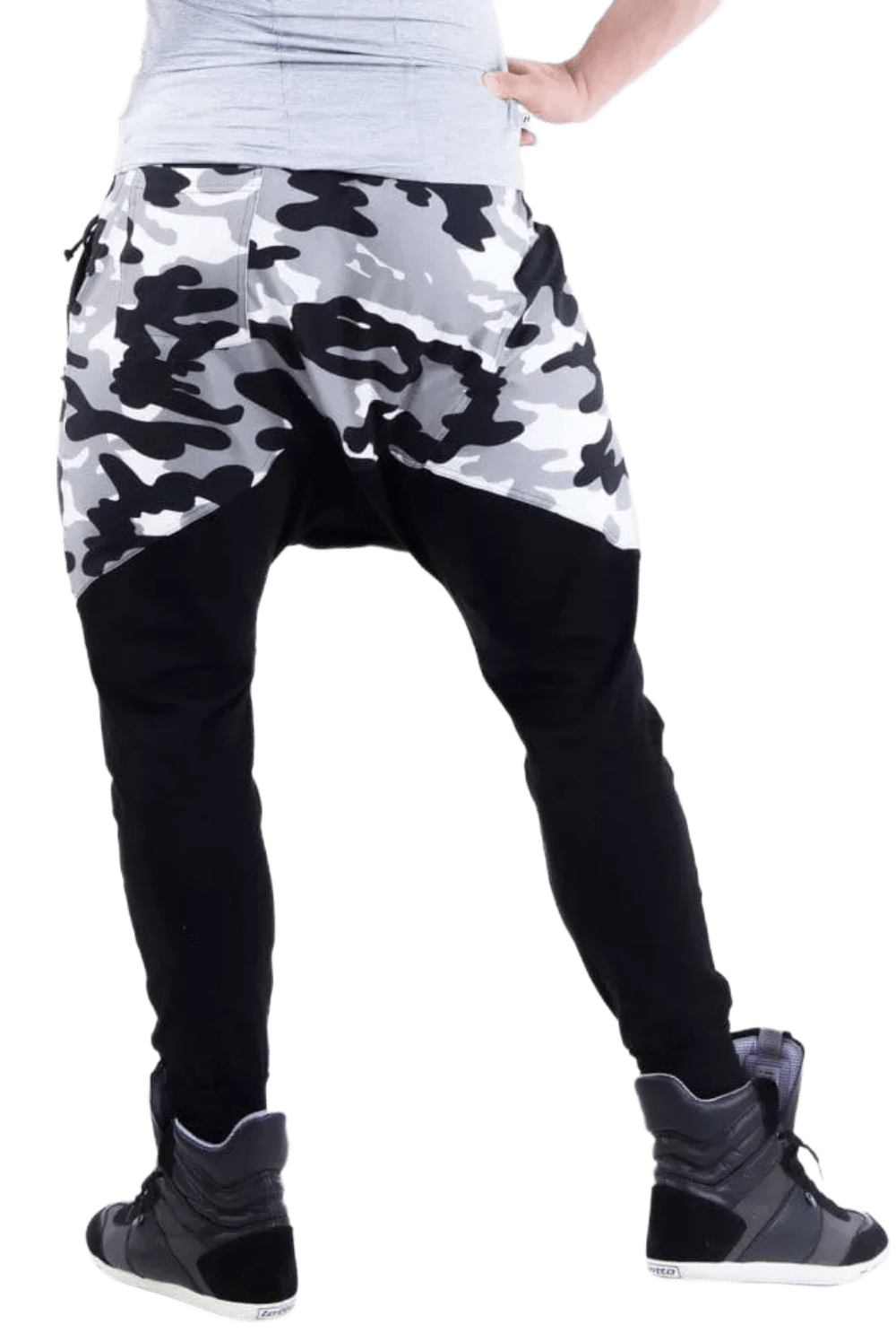 NEBBIA AW Sweatpants - White Camo - NEBBIA | Kraft & Kontroll